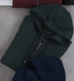 Robert Barakett Hoodie- Casual & Active